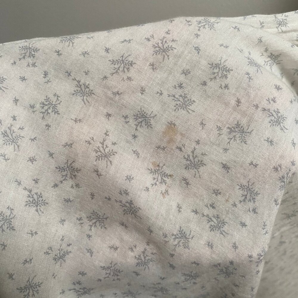 Doen Lovisa Nightgown Small Floral Smocked Neck Midi - Picture 8 of 9